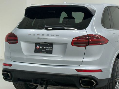 Used 2018 Porsche Cayenne Platinum Edition image 43