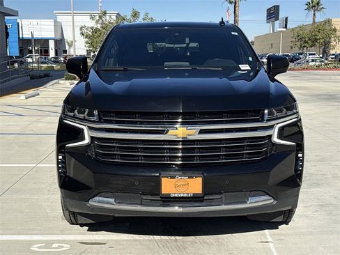 Used 2024 Chevrolet Suburban LT image 8