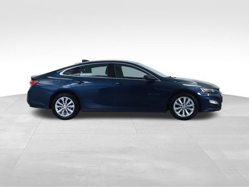 Used 2022 Chevrolet Malibu LT FWD image 13