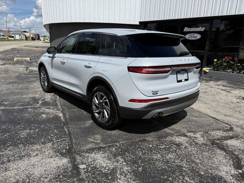 Used 2025 Lincoln Corsair AWD w/ Equipment Group 101A image 7