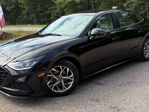 Used 2022 Hyundai Sonata SEL FWD image 2