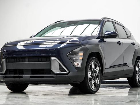 Used 2024 Hyundai Kona SEL FWD image 8