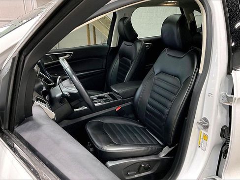 Certified 2022 Ford Edge SEL w/ Convenience Package image 24