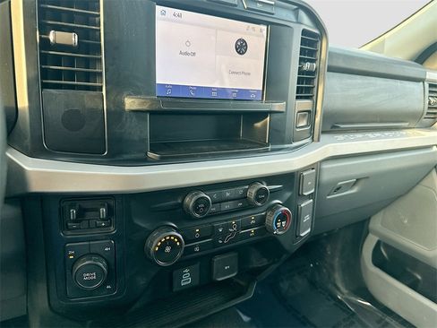 Used 2024 Ford F250 XLT image 15