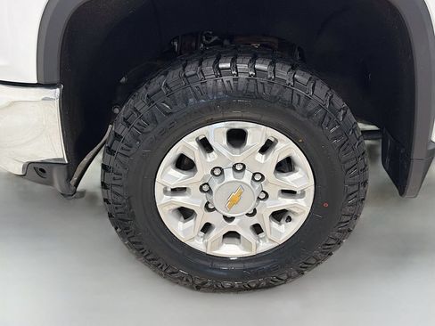 Used 2023 Chevrolet Silverado 2500 LT w/ Convenience Package AWD/4WD image 30