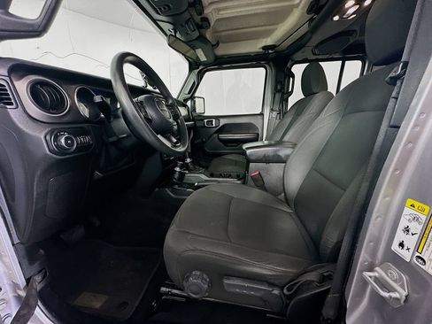 Used 2019 Jeep Wrangler Unlimited Sport AWD/4WD image 22