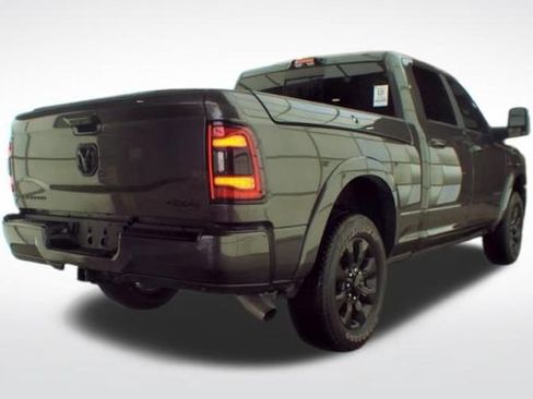 Used 2024 RAM 2500 Limited AWD/4WD image 2