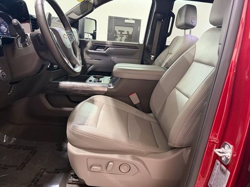 Used 2026 Chevrolet Silverado 2500 LTZ w/ LTZ Premium Package AWD/4WD image 29