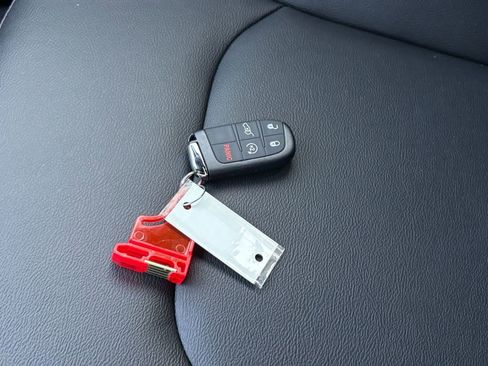 New 2026 Jeep Compass Limited image 25