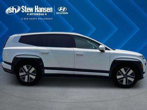 New 2026 Hyundai Ioniq 9 SEL image 10