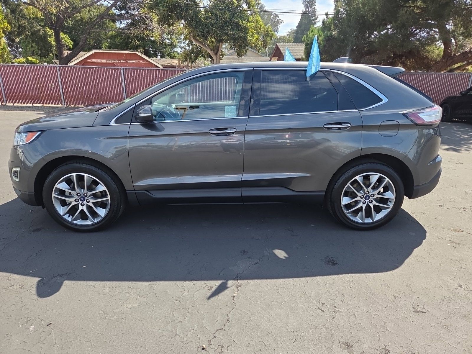 Certified 2018 Ford Edge Titanium w/ Technology Package FWD image 11