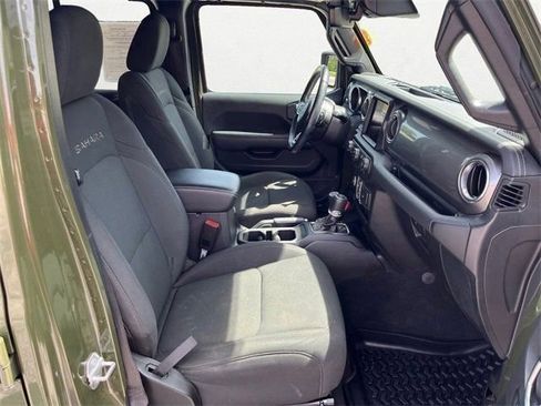 Used 2021 Jeep Wrangler Unlimited Sahara image 20