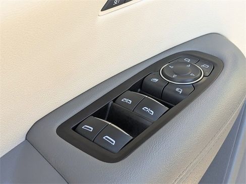 Used 2023 Cadillac XT5 Premium Luxury image 18