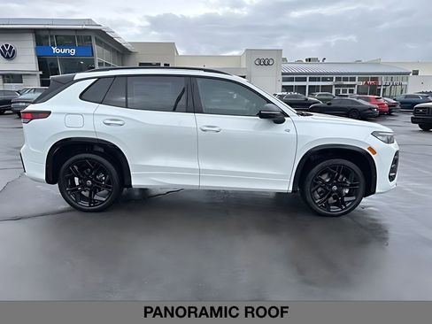 New 2026 Volkswagen Tiguan SE R-Line AWD/4WD image 2
