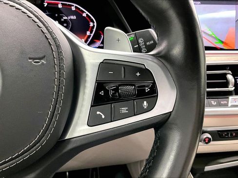 Used 2020 BMW X7 M50i image 25