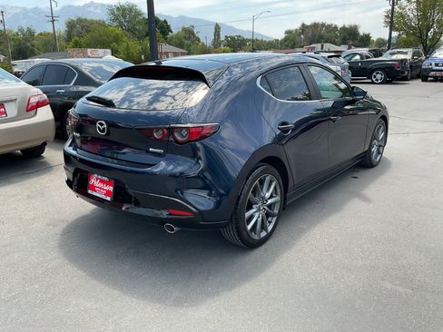 Used 2019 MAZDA MAZDA3 Hatchback FWD image 7