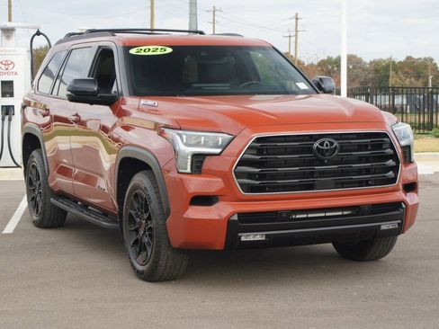 Used 2025 Toyota Sequoia Limited image 3