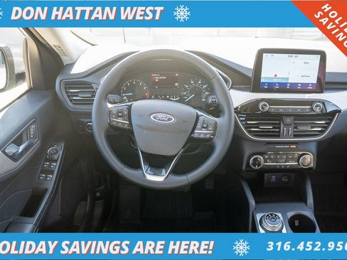 Used 2022 Ford Escape SEL image 5