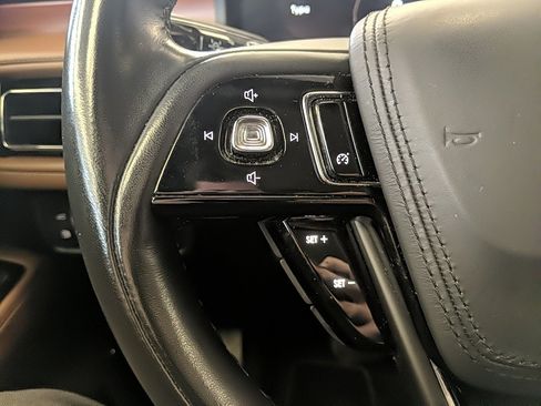 Used 2022 Lincoln Aviator Grand Touring image 15