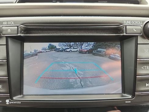 Used 2015 Toyota RAV4 XLE FWD image 27