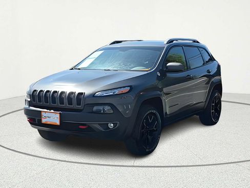 Used 2016 Jeep Cherokee Trailhawk w/ Leather Interior Group image 1