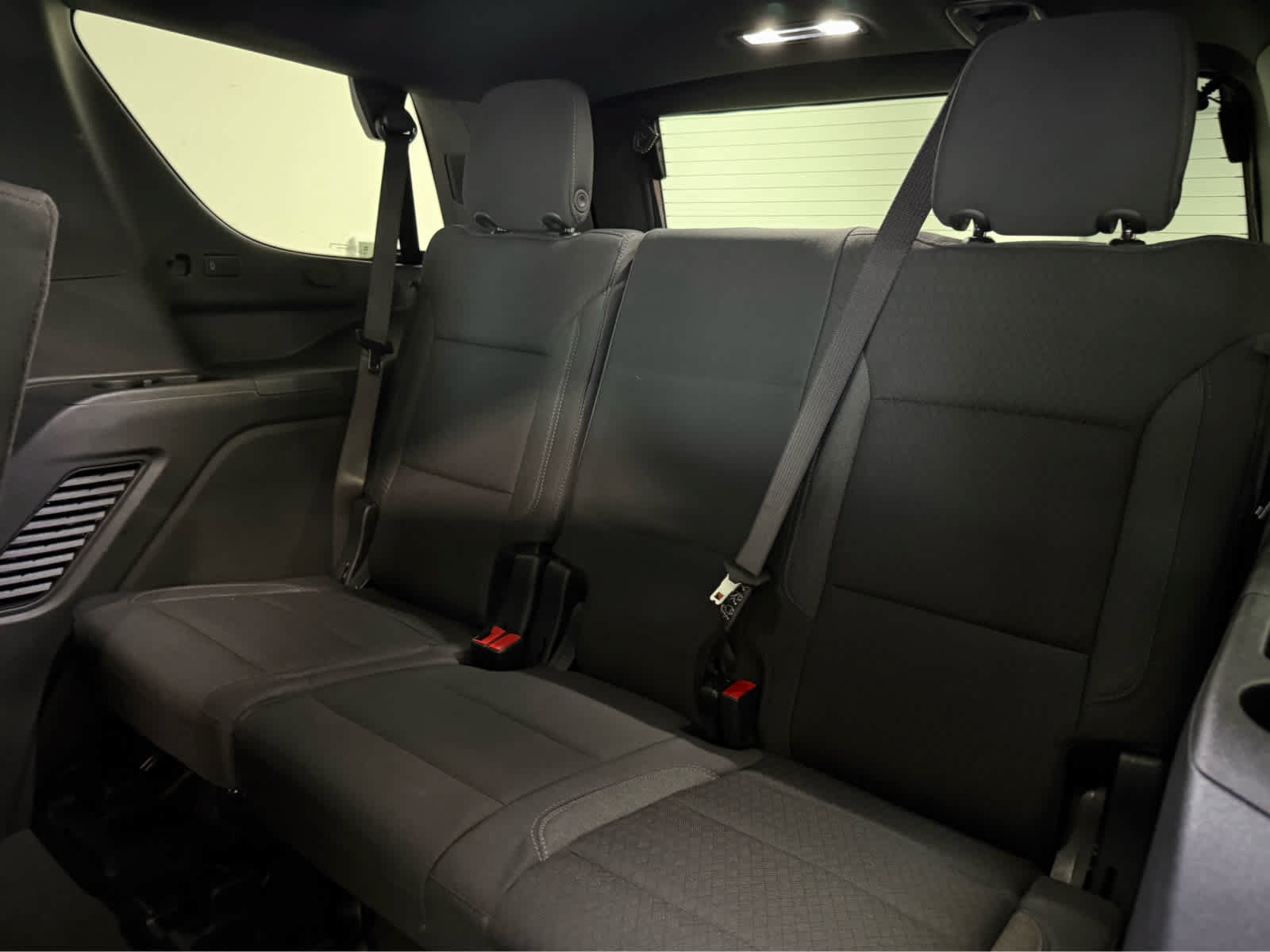 Used 2026 Chevrolet Tahoe LS w/ LPO, Dark Essentials Package AWD/4WD image 15