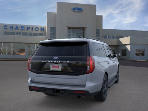 New 2025 Ford Expedition Max Active image 8