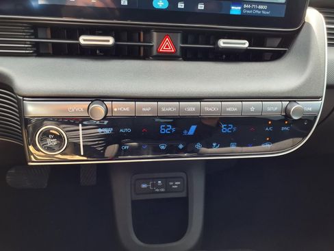 Used 2025 Hyundai Ioniq 5 SE RWD image 21