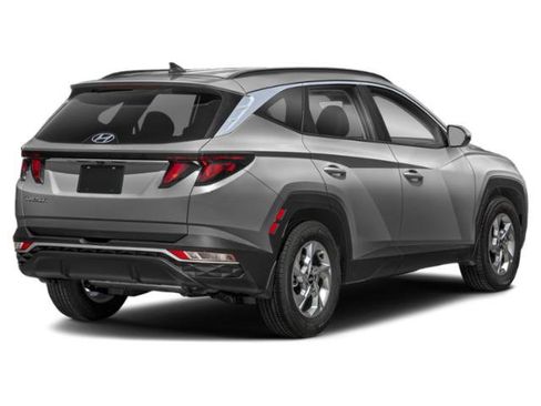 Used 2024 Hyundai Tucson SEL FWD image 2