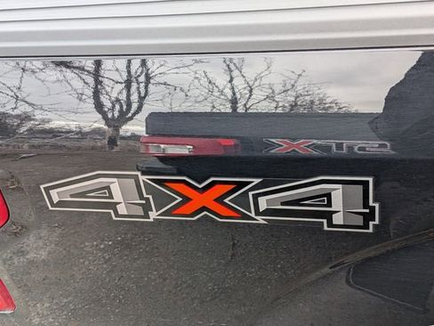 Used 2019 Ford F150 Lariat w/ Equipment Group 502A Luxury image 9