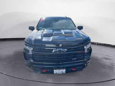 Used 2023 Chevrolet Silverado 1500 LT Trail Boss image 3