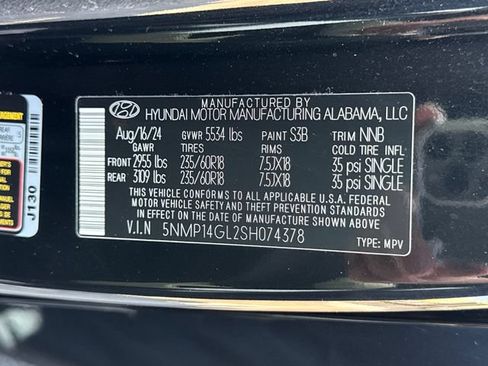 Used 2025 Hyundai Santa Fe SE FWD image 30