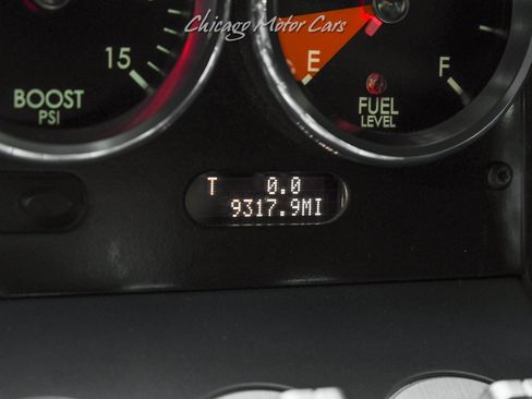 Used 2005 Ford GT RWD image 12