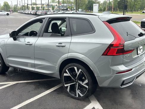 New 2026 Volvo XC60 T8 Ultra w/ Climate Package AWD/4WD image 4