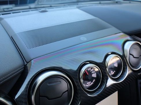 Used 2021 Ford Mustang Shelby GT500 w/ Carbon Fiber Track Pack image 28