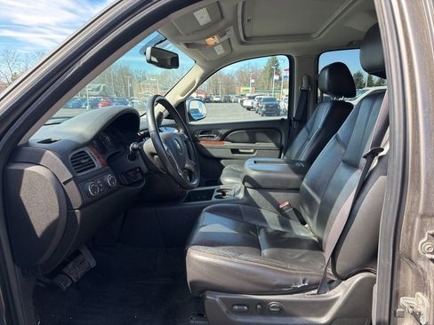 Used 2011 Chevrolet Tahoe LT w/ Luxury Package image 5