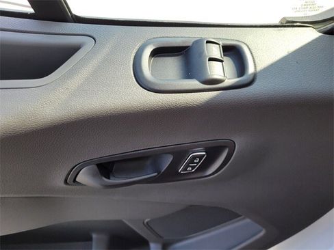 New 2025 Ford Transit 250 148 Medium Roof image 24