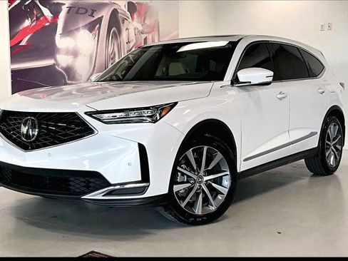 Certified 2025 Acura MDX SH-AWD w/ Technology Package image 1