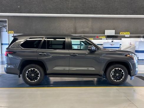 Used 2026 Toyota Sequoia SR5 w/ TRD Off-Road Package AWD/4WD image 2