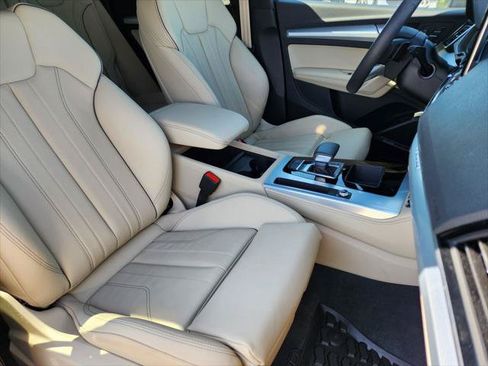 Certified 2024 Audi Q5 2.0T Premium Plus w/ Premium Plus Package AWD/4WD image 11