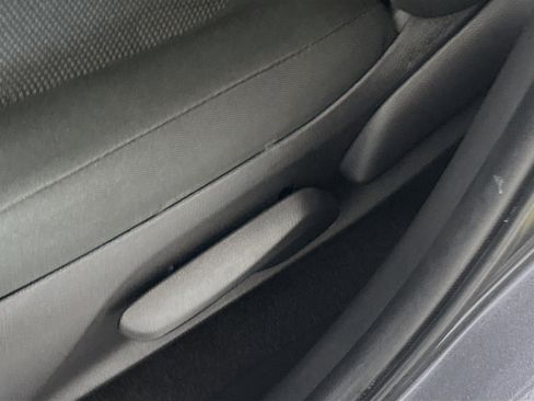 Used 2024 Toyota RAV4 LE AWD/4WD image 13