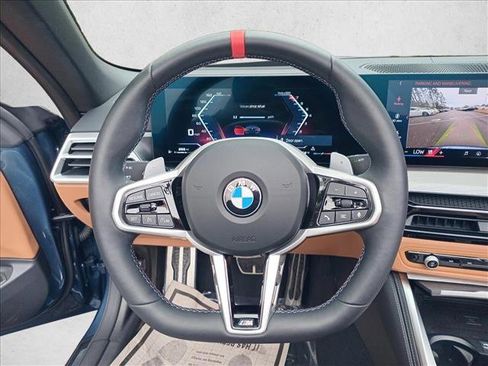 Used 2025 BMW 440i xDrive Convertible w/ Premium Package image 13