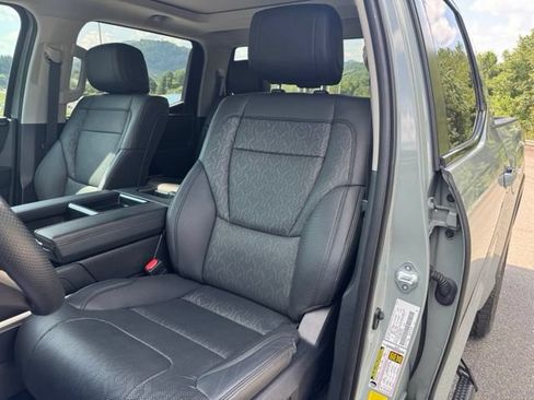 Used 2024 Toyota Tundra Limited w/ TRD Off-Road Package AWD/4WD image 22