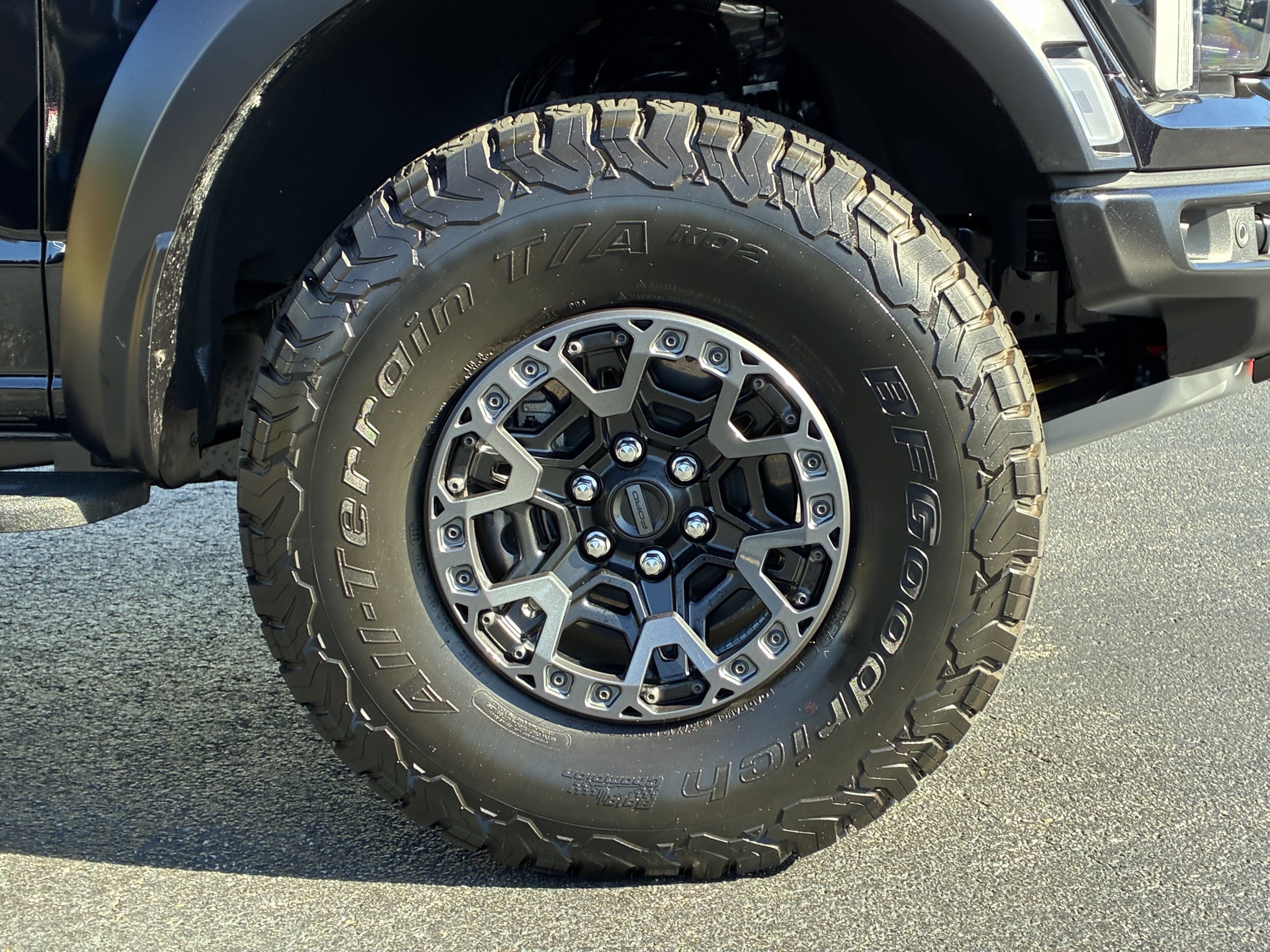Used 2026 Ford F150 Raptor w/ Equipment Group 803A Raptor R AWD/4WD image 6