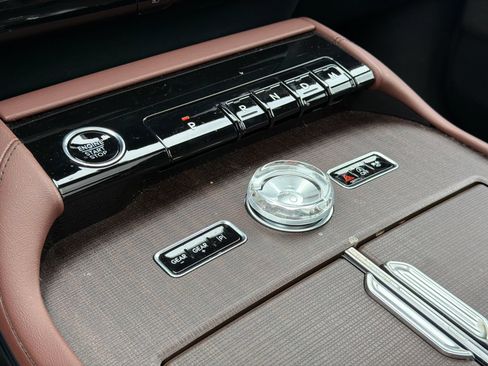 Certified 2026 Lincoln Navigator Reserve AWD/4WD image 30