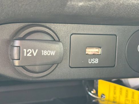 Certified 2025 Hyundai Elantra Sport FWD image 29