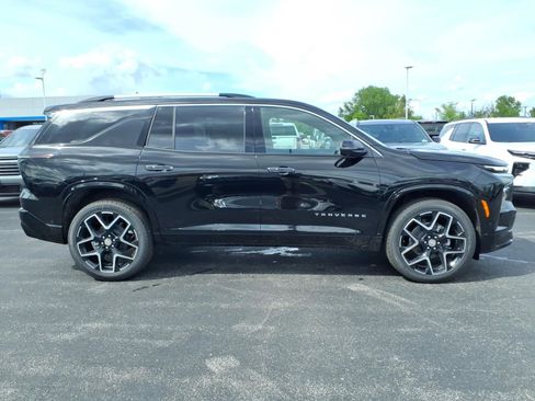 New 2026 Chevrolet Traverse High Country w/ LPO, Floor Liner Package AWD/4WD image 18