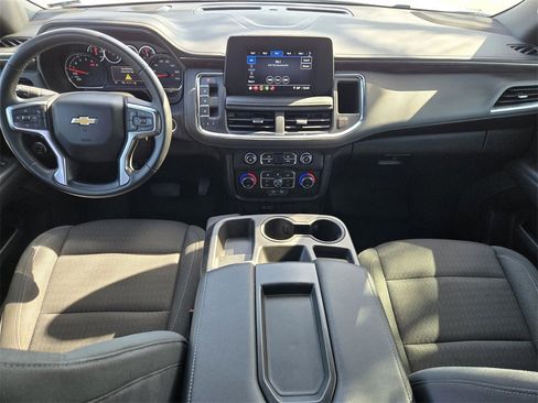 Used 2023 Chevrolet Suburban LS image 12