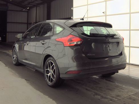 Used 2017 Ford Focus SEL w/ Cold Weather Package image 7
