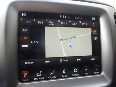 Used 2018 Jeep Compass Latitude w/ Popular Equipment Group image 16